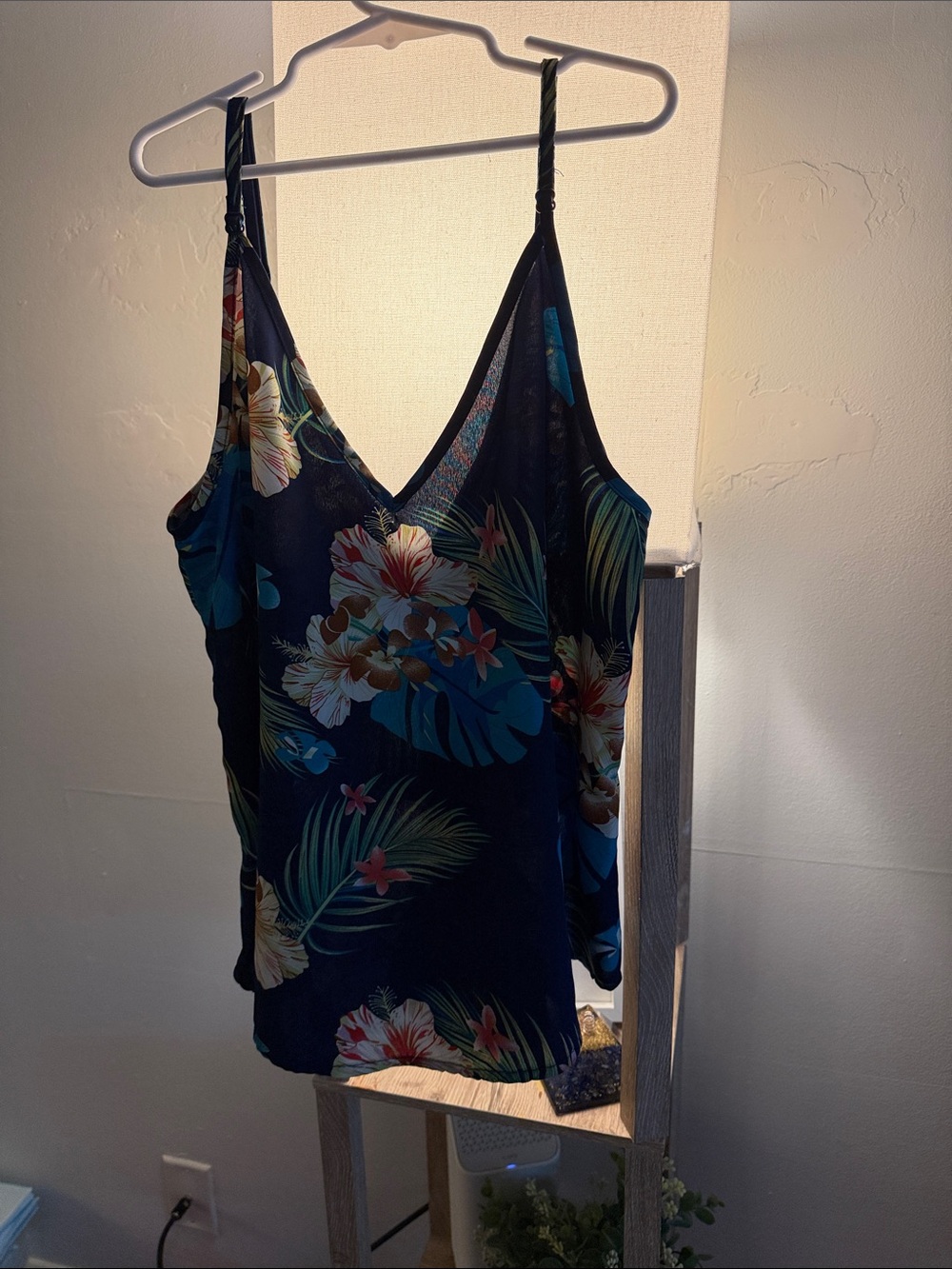 SHEIN Navy Tropical Floral V-Neck Spaghetti Strap Cami